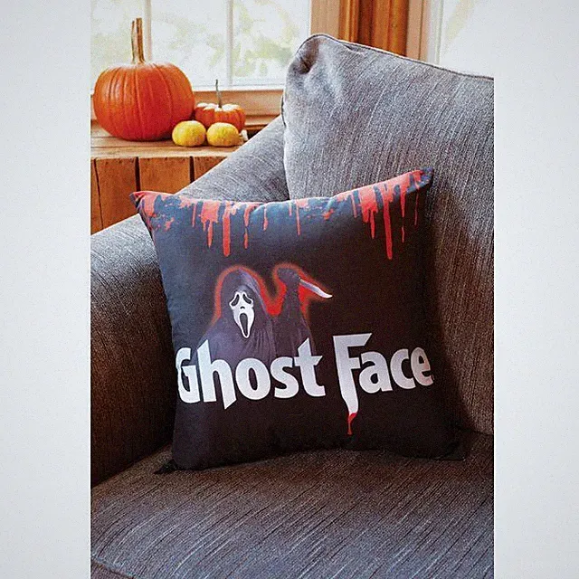 18" Blood Drip Ghost Face Scream Pillow Cover