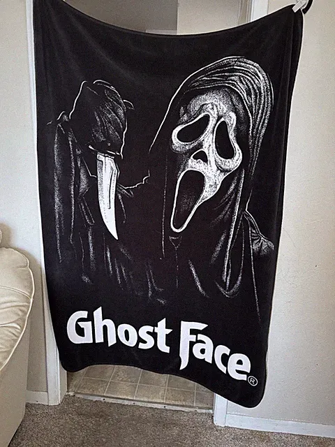 Bioworld Ghost Face Scream Throw Blanket Black Polyester Horror Movie Bedding
